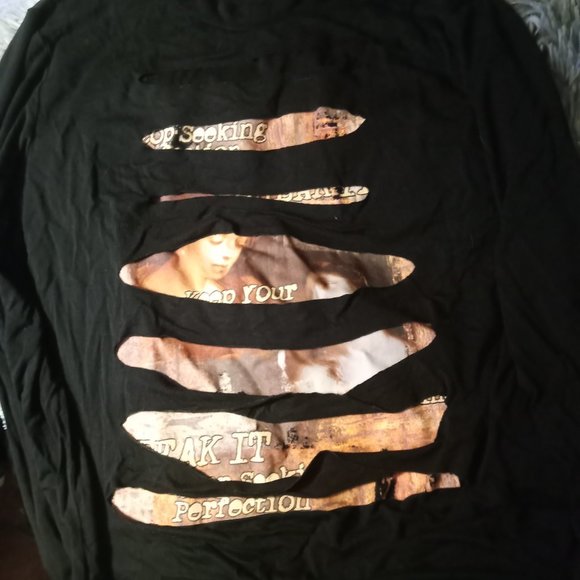 Shredded Shirt from Shein - Picture 1 of 1